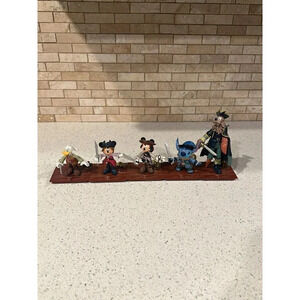 Disney Pirates Of The Caribbean Figurines ‎ bo